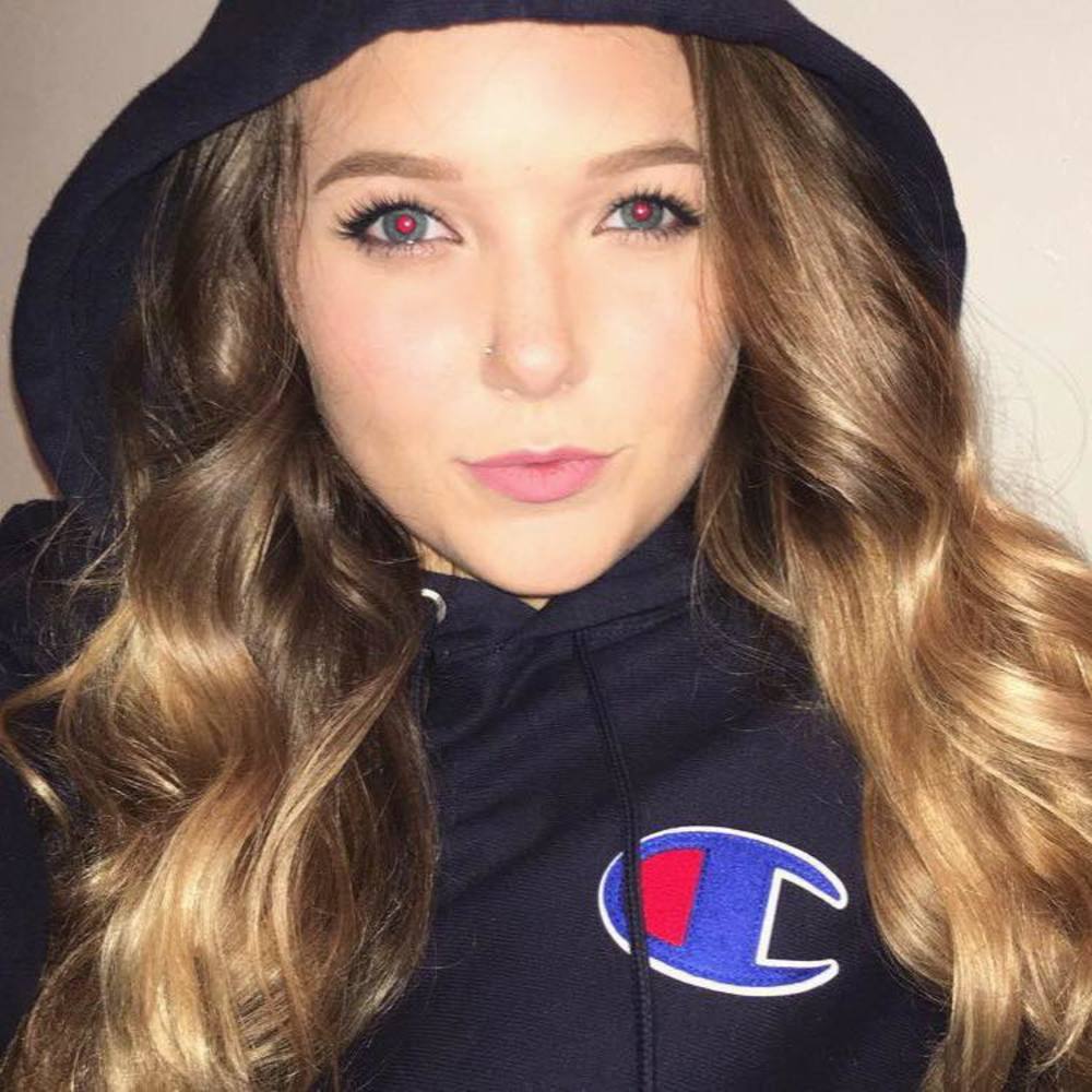 Meet your Posher, Elise